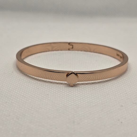 Kate Spade Rose Gold Thin Hinge Spade Bangle Bracelet - Picture 1 of 8